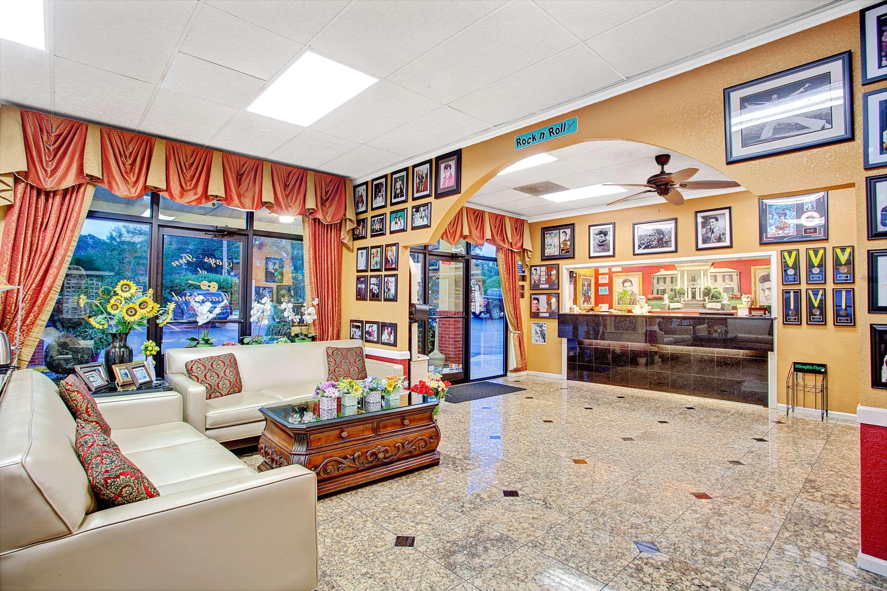 Days Inn By Wyndham Memphis At Graceland Экстерьер фото